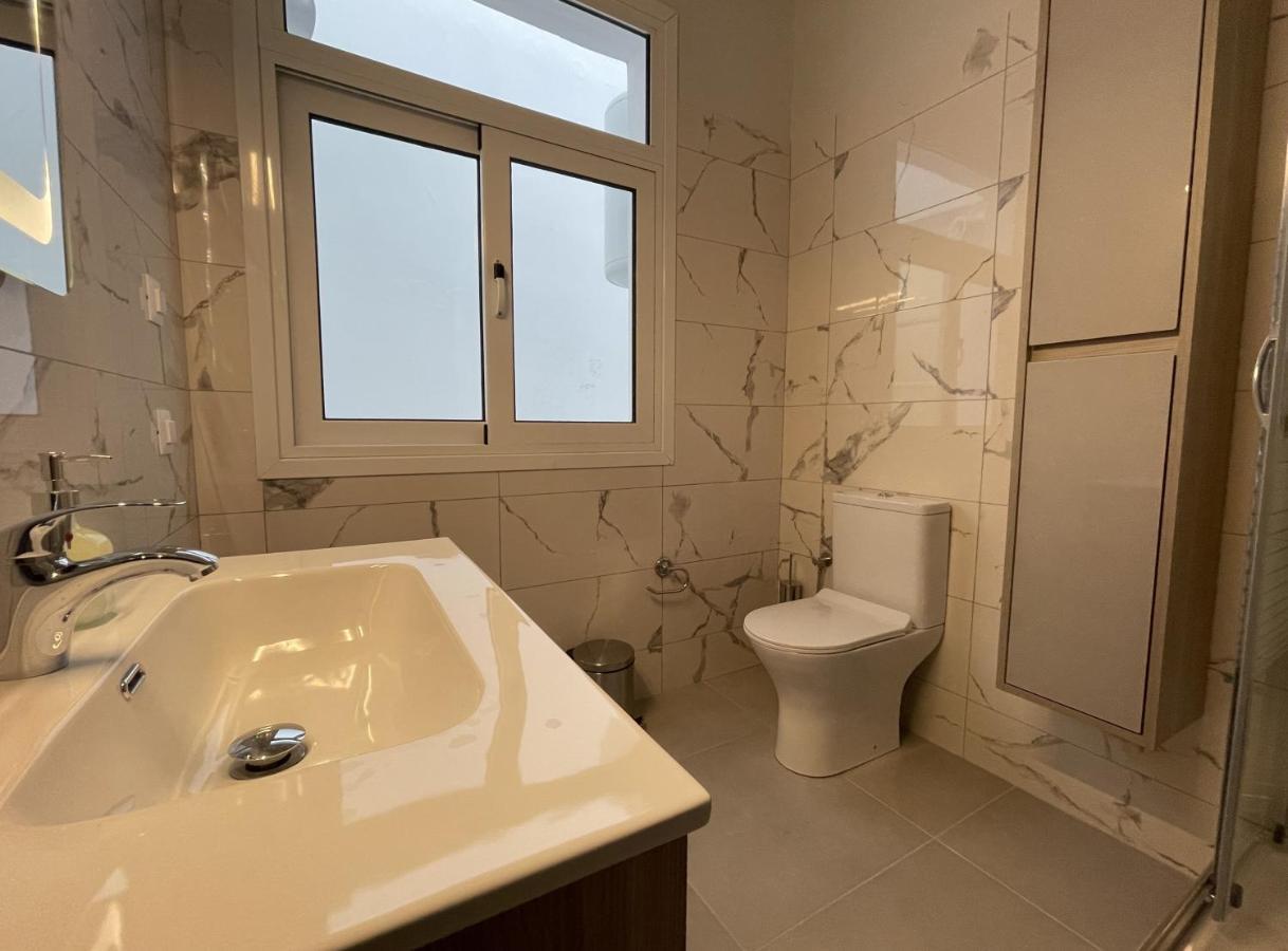 Central Park Apartments كاندية المظهر الخارجي الصورة